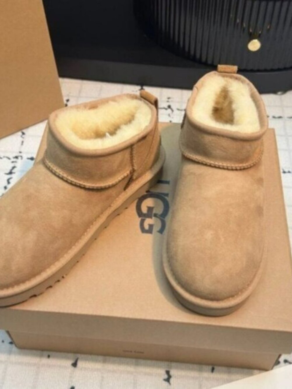UGG Classic Ultra Mini Chestnut - Picture 4 of 7